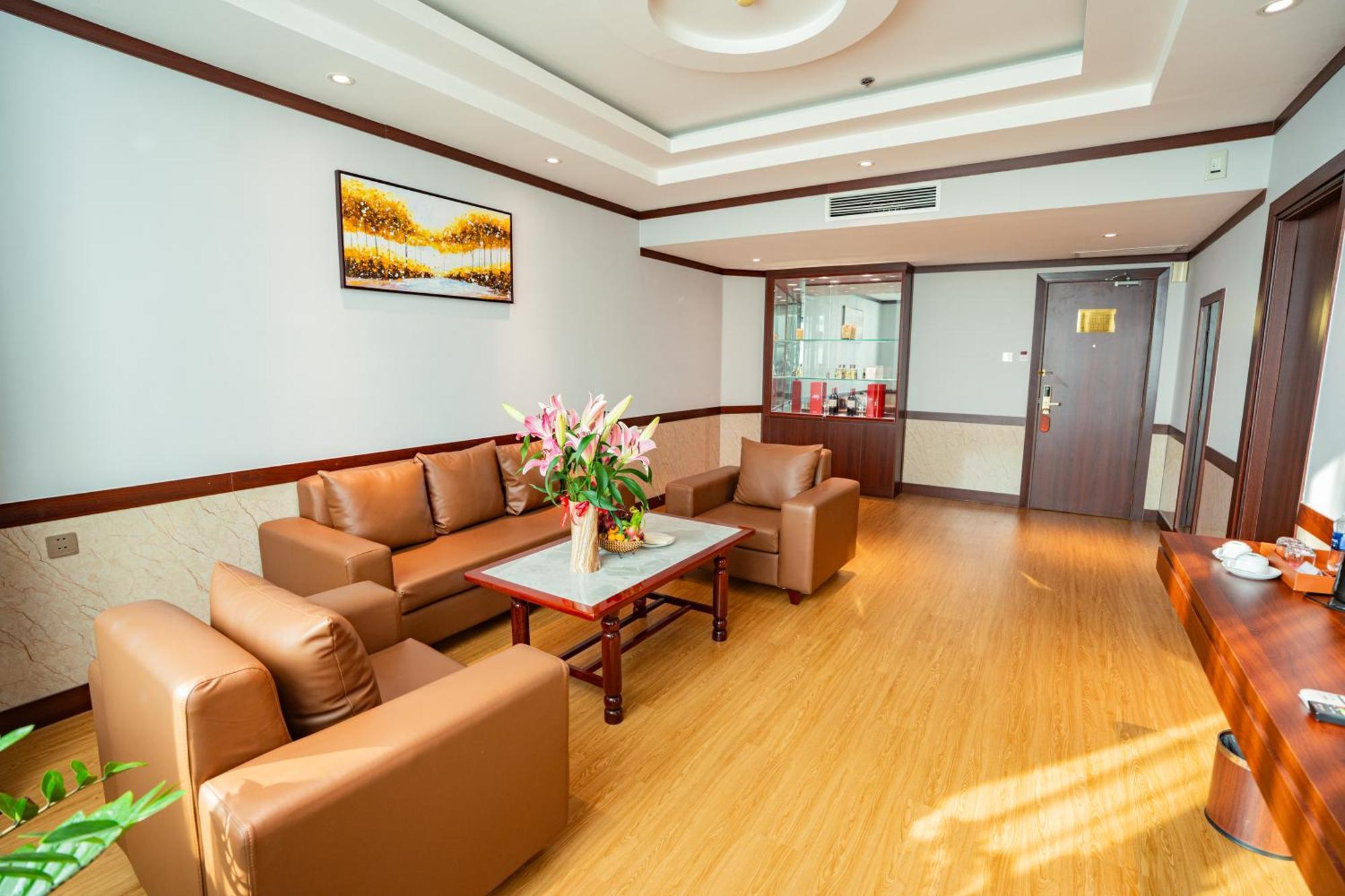 Van Phat Riverside Hotel Кантхо Экстерьер фото