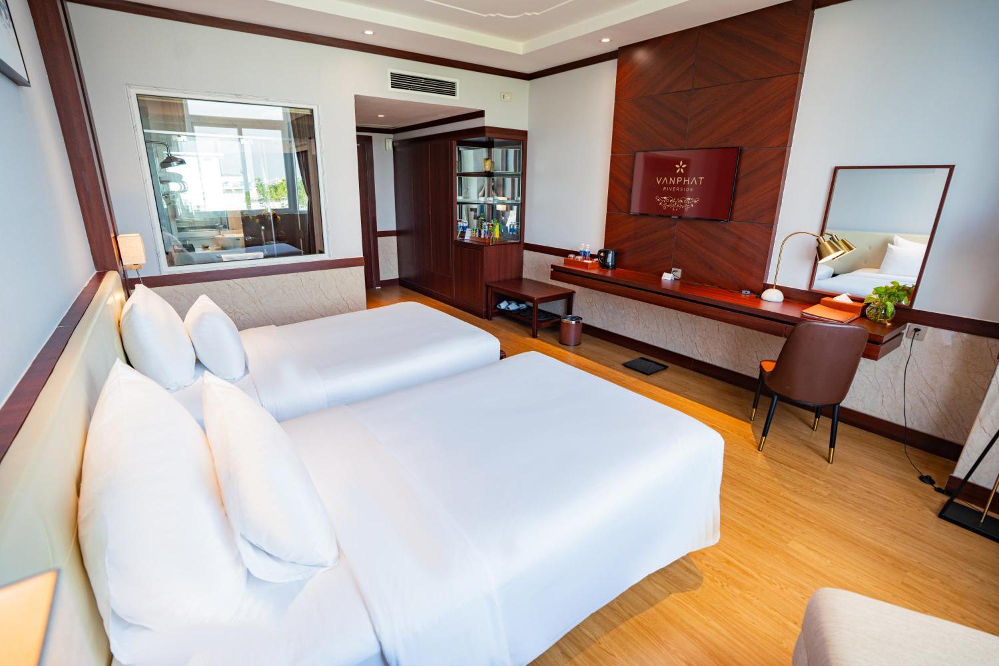 Van Phat Riverside Hotel Кантхо Номер фото